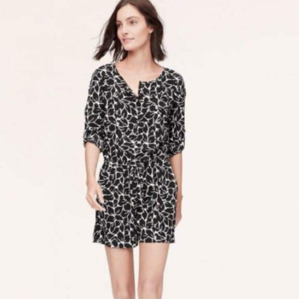 LOFT Black White Leaf Print Long Tab Sleeve Tie Waist Romper 2 Petite